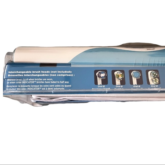 Braun Oral-B Vitality Floss Action Portable Rechargeable Power Toothbrush - Picture 4 of 6